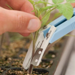 Miter-Cut Grafting Knife 8 Miter-Cut Grafting Knife -Garden Care Shop 07172 04 mitercutgrft knife