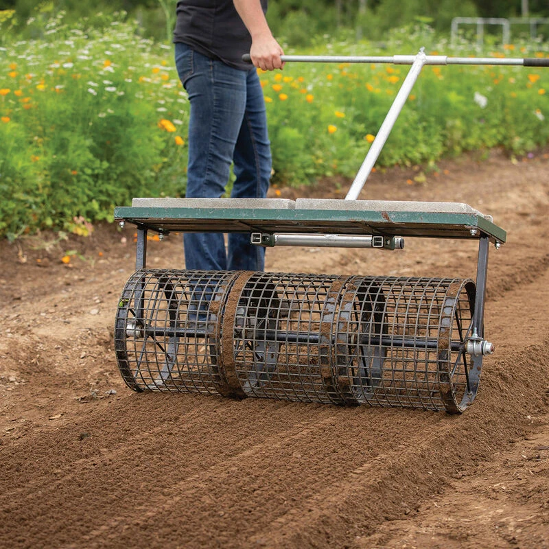 Johnny's Seedbed Roller – 30" 1 Johnny's Seedbed Roller – 30"