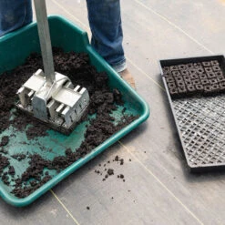 Stand-up 35 Soil Blocker 5 Stand-up 35 Soil Blocker -Garden Care Shop 07465 02 standup35soilblock