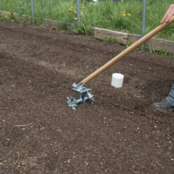 One-Row Pinpoint Seeder -Garden Care Shop 09284 03 one row seeder