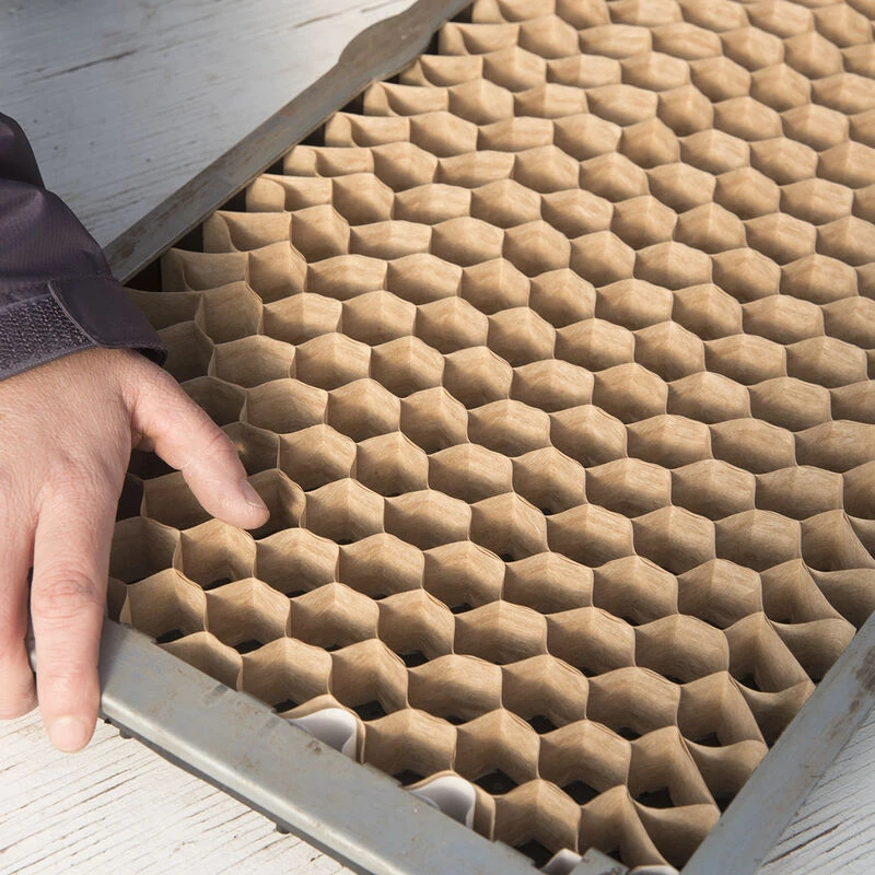 Paper Chain Pots – 6" Spacing, 75 Count 2 Paper Chain Pots – 6" Spacing, 75 Count - Image 2